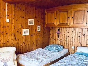 Bedroom - Chalet Tobeleck (CharmingStay), (Flumserberg Tannenheim), by Interhome (Flumserberg Tannenheim)