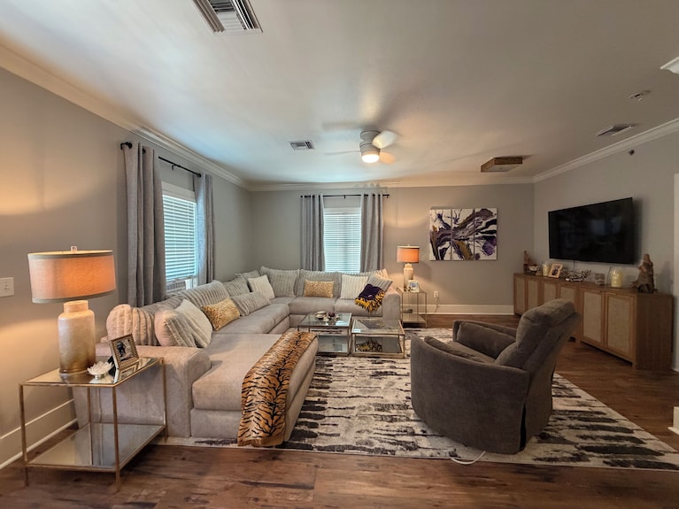 Tiger Condo At Lsu! Walk To Tiger Stadium & Pmac! - Baton Rouge, LA