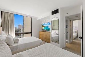 Unclassified image, 4 of 57, button - 17F-Grand Diamond Head View-2 Bedroom Condo-Waikiki w/Parking! (Honolulu)