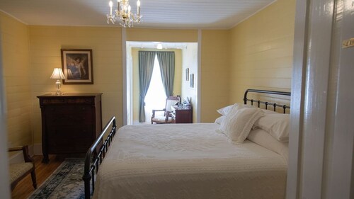 Jarrett House
