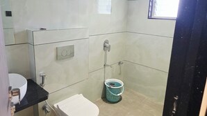 Kahden hengen deluxe-huone, vuoristonäköala | Kylpyhuone | Ilmaiset hygieniatuotteet, pyyhkeet