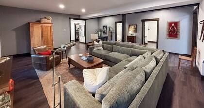 Bison Ridge Retreat | 5 Cabins & Lodge | Sleeps 60