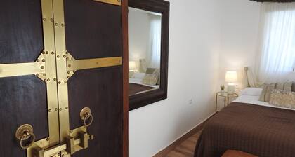 Country House Amid Pine Forests, 45 Minutes from Madrid; Sleeps 5; Terrace, Parking, and Free Wi-Fi