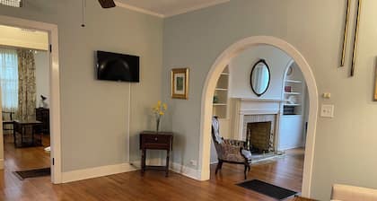 Walk to MSU, Downtown & Cotton District Historic Home, Sleeps 6