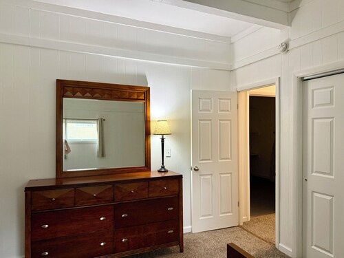 2-bedroom apartment in quiet neighborhood in Watertown.
