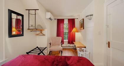 Cozy 2BR Asheville Stay | Near Biltmore
