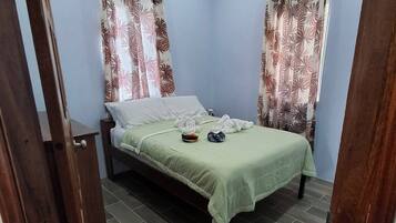 Iron/ironing board, WiFi