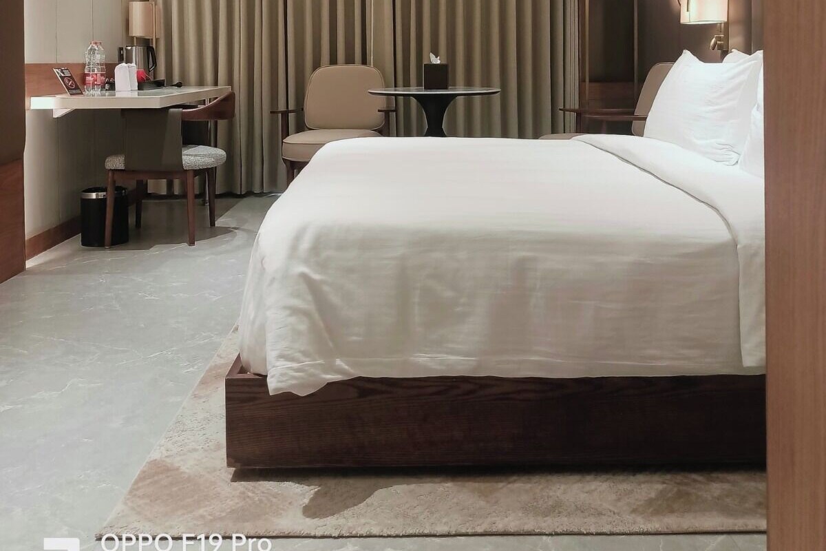 Luxury Double Room, City View | Desk, iron/ironing board, WiFi
