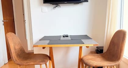 top floor studio between Oberkampf and Canal Saint Martin