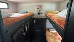 Room - The Morel by the River (Naches)