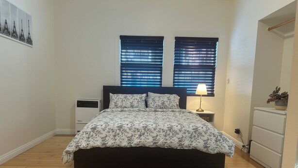 Room - A Charming Apartment inDTLA (Los Angeles)