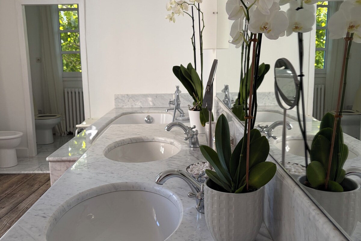 Doppia Comfort, balcone, vista giardino | Bagno | Asciugacapelli, pantofole, asciugamani, sapone