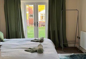 Room - Apartment Sleeps 4 - Free Parking & Wifi (Ripon)