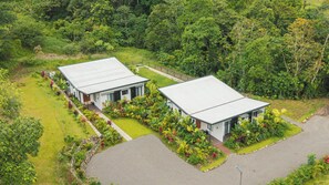 Unclassified image, 3 of 42, button - Villa Azur 1 - New 3-bedroom with Arenal views, pool, rainforest in La Fortuna (La Fortuna)