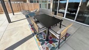 Outdoor dining - Spacious 3BR Home w/ Tesla Charger, Private Yard & Garage (Visalia)