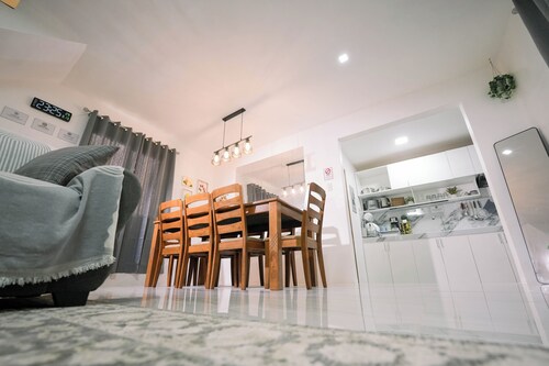 3-bedroom house in tranquil Bagac, Bataan  w/ Mountain Views Near Las Casas