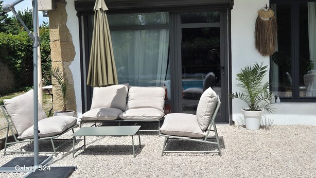 Terrace/patio - Beautiful, standalone studio apartment (Voreppe)