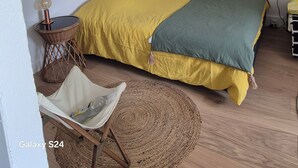 Iron/ironing board, WiFi - Beautiful, standalone studio apartment (Voreppe)