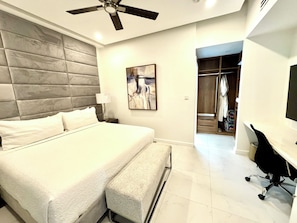 Unclassified image, 4 of 43, button - N/H Luxe 2BR/2.5 BA Villa Ocean Views Pool & Gym (Reading)