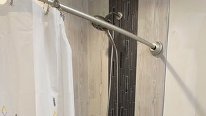 Bathroom - Luxury 3,000 Sq Ft Multi‑Suite Retreat • Designer Interiors • Workspaces (Welcome)