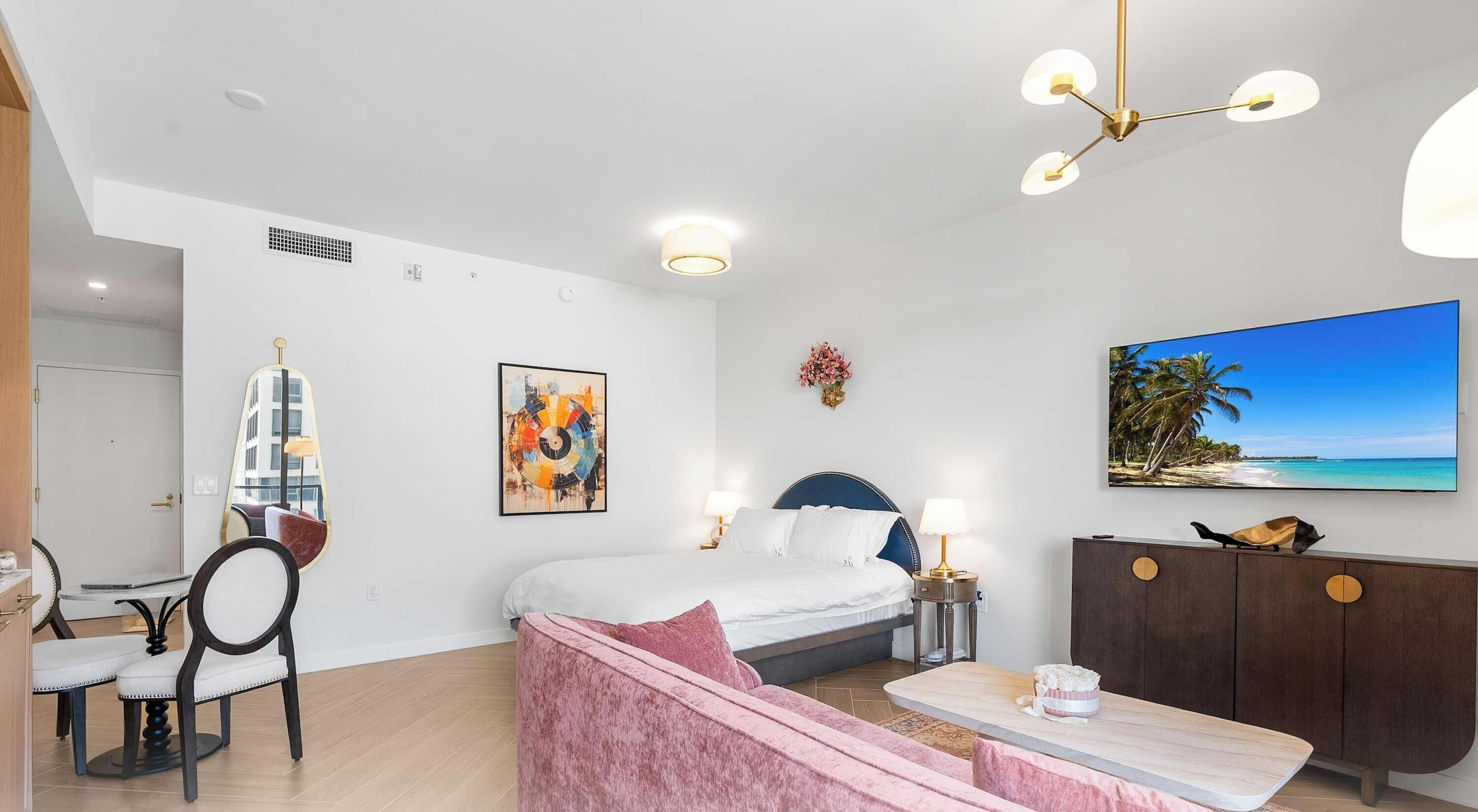 Junior Studio | Iron/ironing board, WiFi (free)