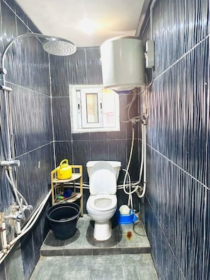 Unclassified image, 3 of 16, button - Room-beautiful Room With Private Toilet (Bamako)