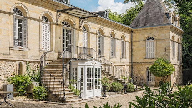 Unclassified image, 1 of 13, button - Chateau Des Eyres (Podensac)