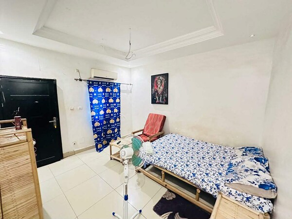 Room-beautiful Private Room With Private - Bamako