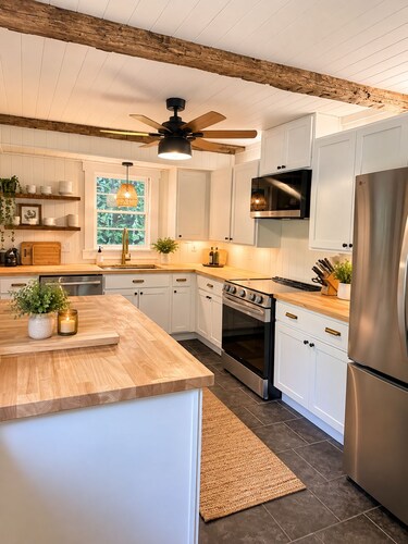 River House - Trout, Trails & Mountain Towns