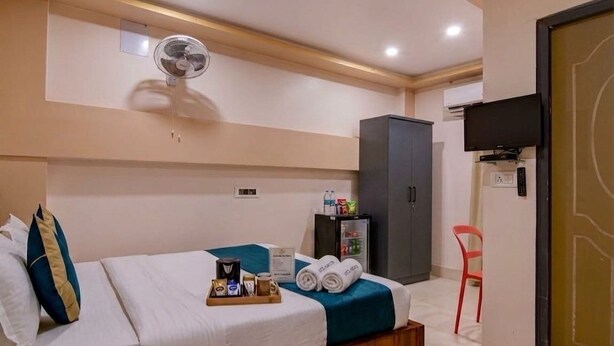 Unclassified image, 1 of 20, button - Classic Iubit Hotel (Kolkata)