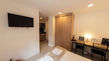 Comfort Studio, 1 Double Bed, Kitchen | WiFi (free)