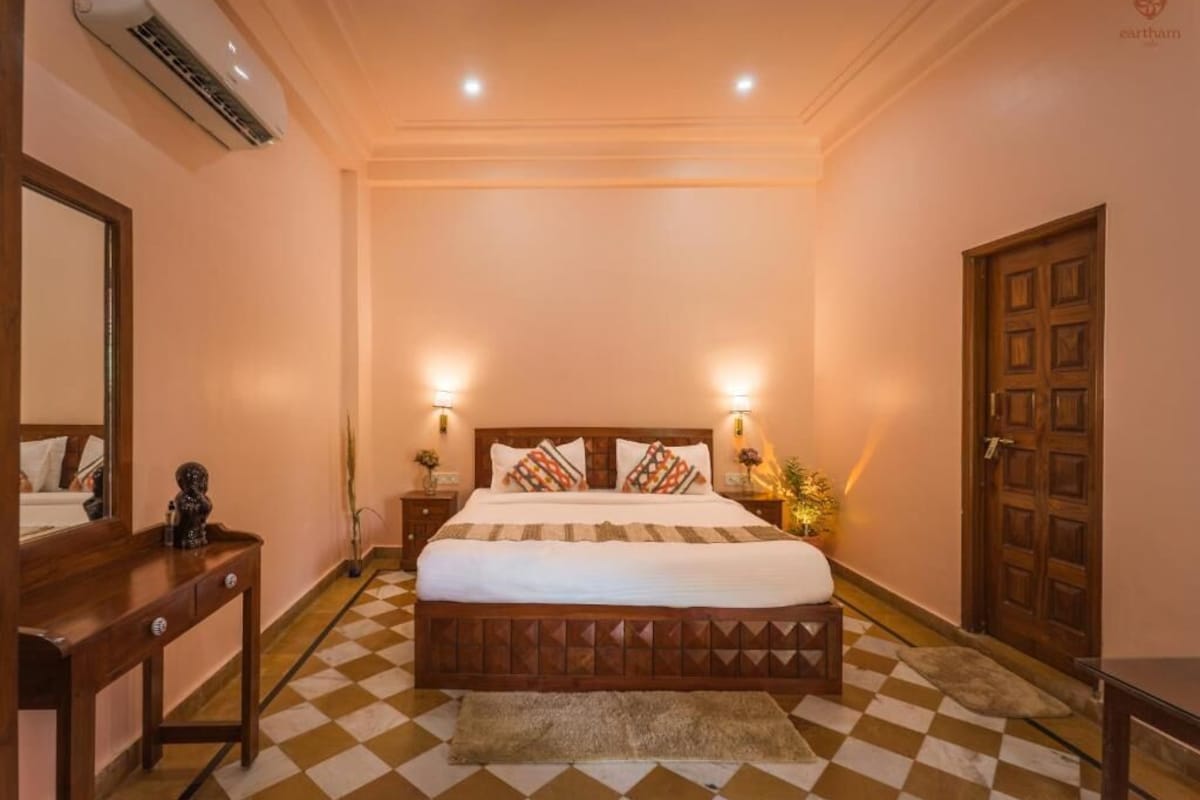 Double Room, Balcony, Courtyard View