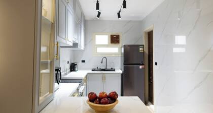 Heliopolis 2Bed/2Bath Haven with Open Views 7 Minutes from Airport