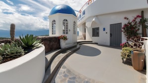 Suite Romantique, patio, vue lac | Extérieur