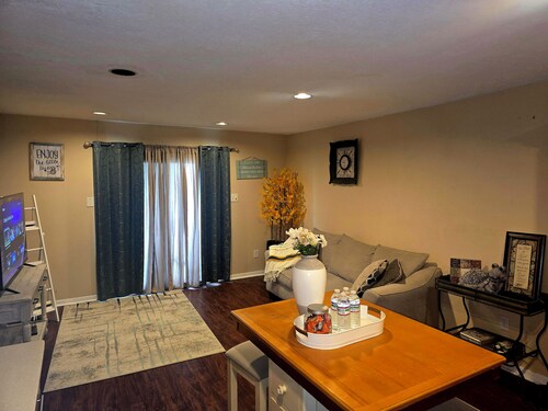Waterfront Escape on Pleasure Island — Fishing, Views & Relaxation