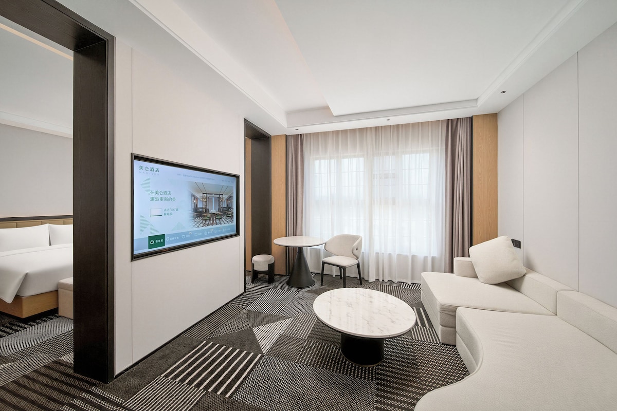 Classic Suite | WiFi (free), bed sheets