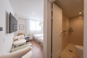 Classic Twin Room, Ocean View | Bathroom - Yeosu Stay Saerok (Yeosu)