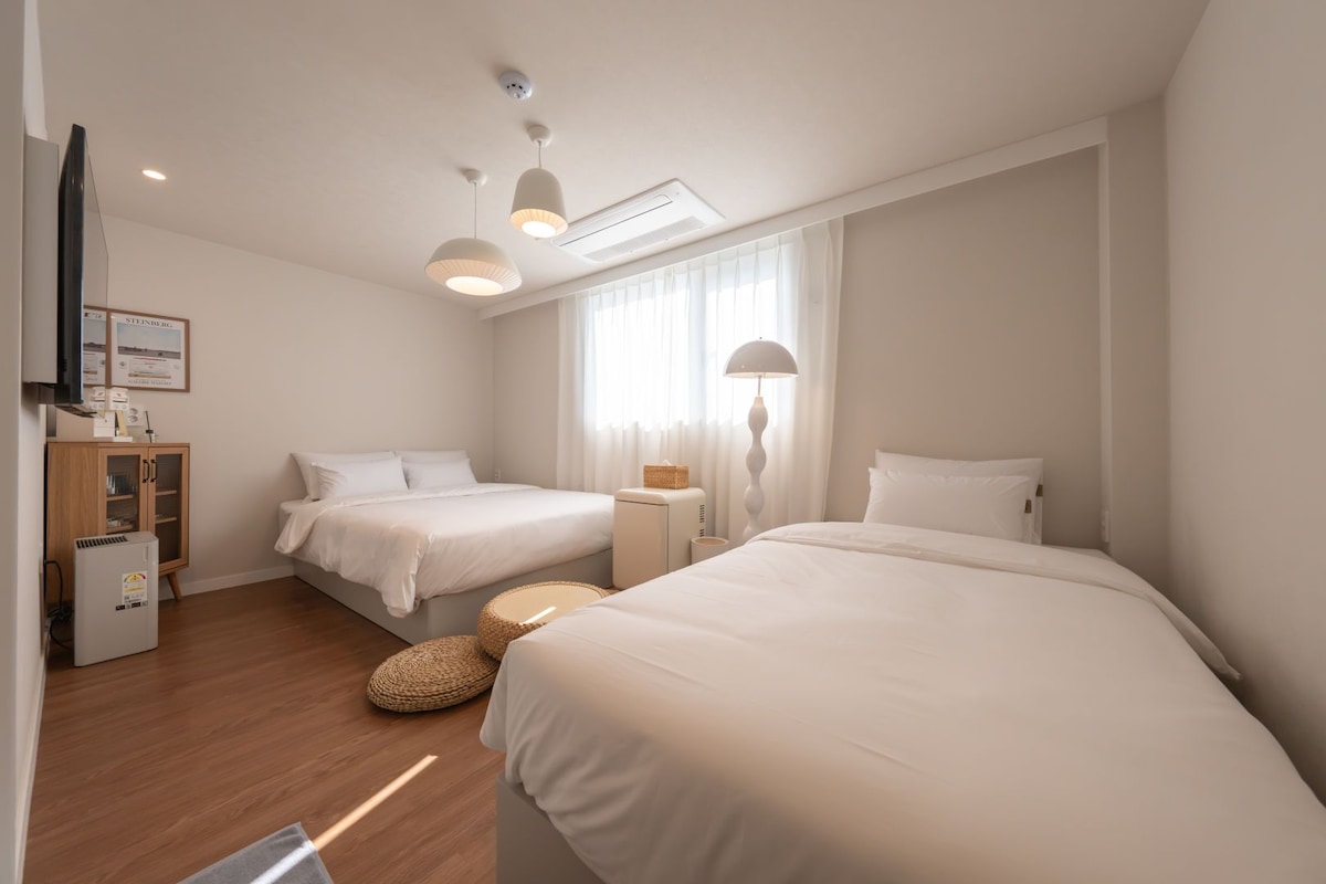 Luxury Twin Room, Ocean View | Free WiFi