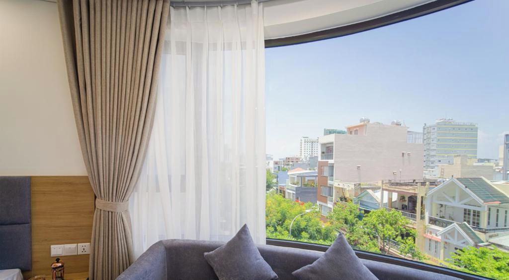 Apartment, Balcony, City View | Living area