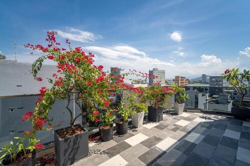 HSuites Riverside Hotel & Apartment 