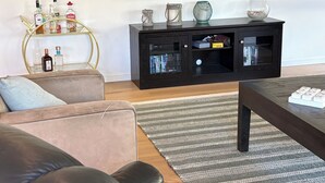 Living area - Beach Retreat - Blairgowrie (Blairgowrie)