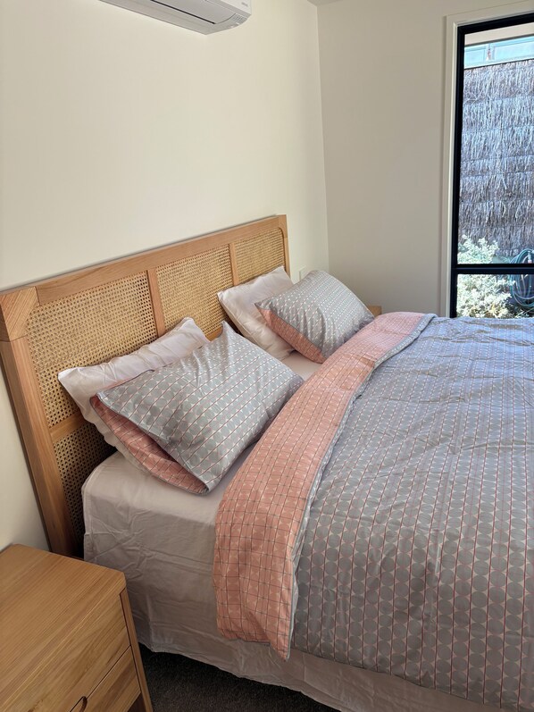 Unclassified image, 1 of 16, button - Beach Retreat - Blairgowrie (Blairgowrie)
