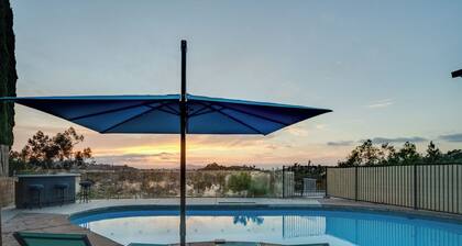 Sol vista villa a Spacious 4-bedroom house, a poolside living above the city.