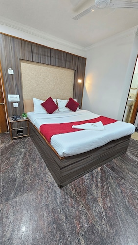 HOTEL SRB SUITES - TPT