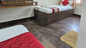 Superior Double Room - HOTEL SRB SUITES - TPT (Tirupati)