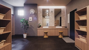 Lobby - Hotel Route Inn Tamba-Hikami Inter- (Tamba-shi)