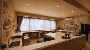 Dining - C Suites Gateway (Bengaluru)