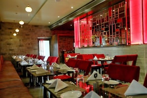 Dining - Clarks Safari Ranthambore (Sawai Madhopur)