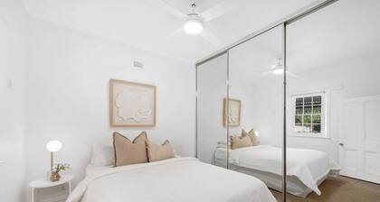 Renovated character cottage, walk to Melbourne St and the city