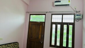 Living area - Hotel GRS Palace (Lalpur)